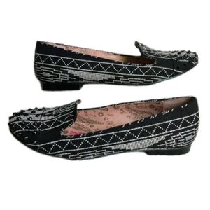 BETSEYVILLE Betsey Johnson Flat Loafer Shoes Black & White Studded Boho Style 7M